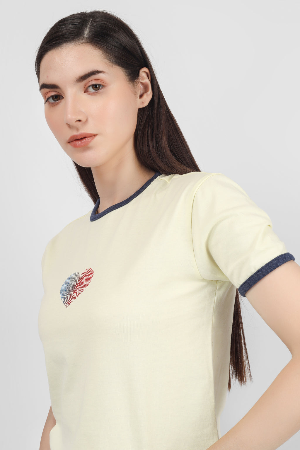 Heart - Regular Fit Tshirt - Butter Yellow