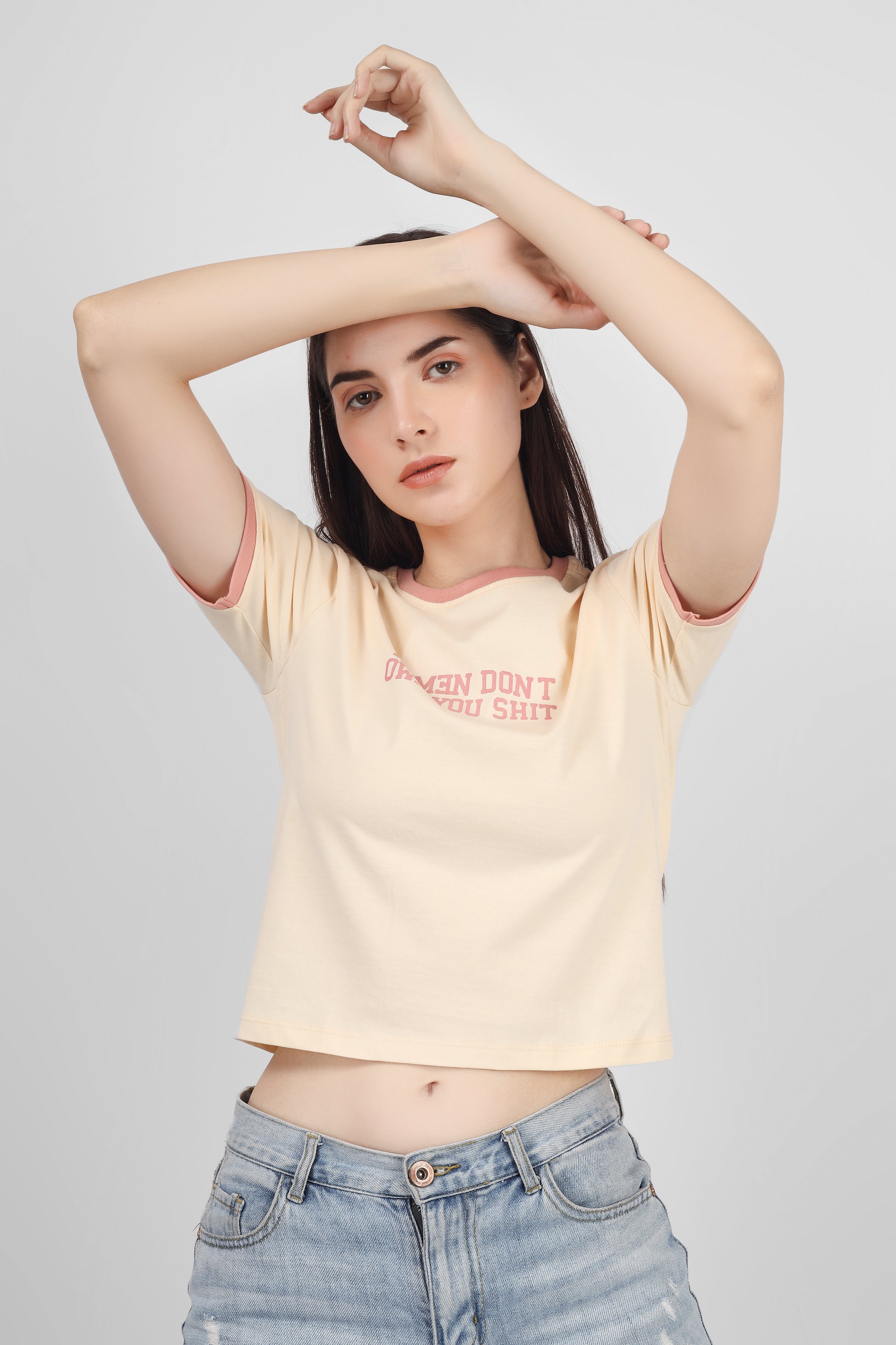 Women take no shit - Regular Fit Tshirt - Beige