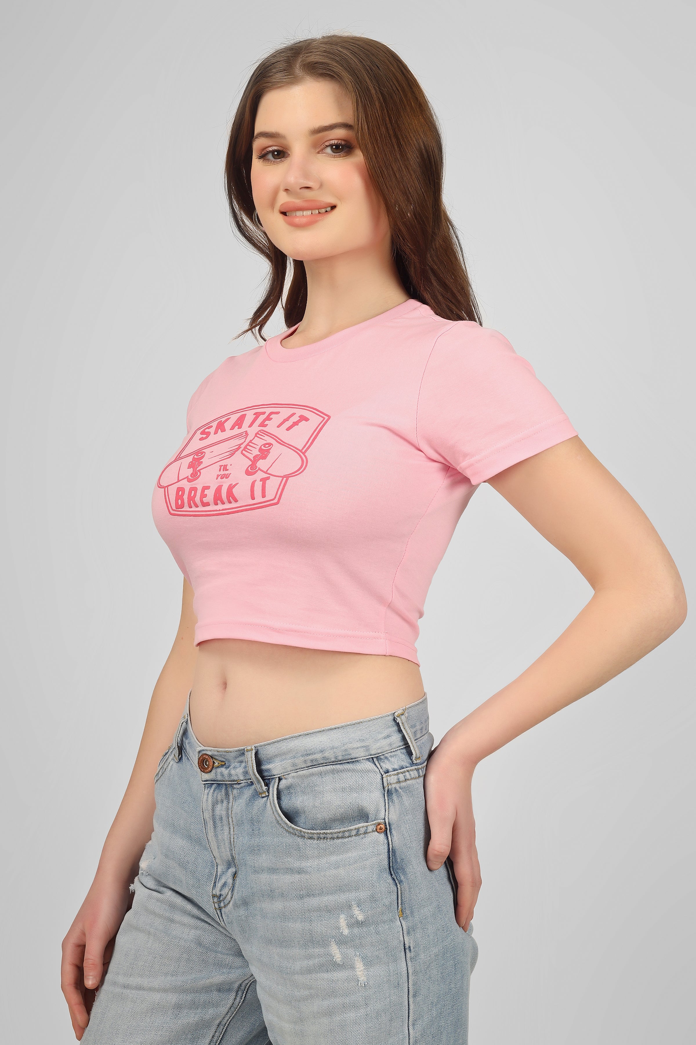 Skater - Crop T Shirt - Baby Pink